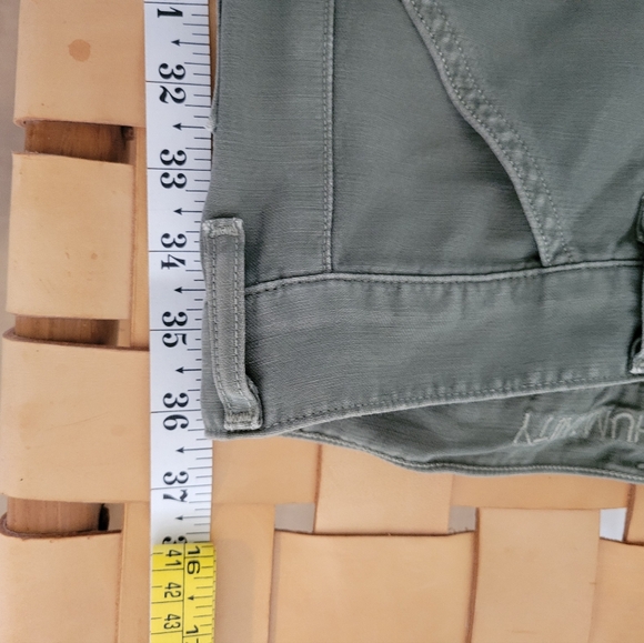 Citizens Of Humanity, Green Cargo Pants, SIZE 27 - Picture 9 of 11